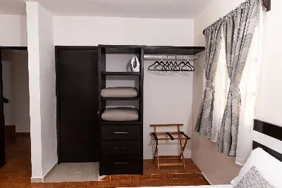 Edificio de 4 Niveles Remodelado y Amueblado en Venta en Gran Santa Fe — foto 10