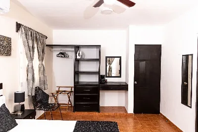 Edificio de 4 Niveles Remodelado y Amueblado en Venta en Gran Santa Fe — foto 12