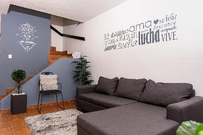 Edificio de 4 Niveles Remodelado y Amueblado en Venta en Gran Santa Fe — foto 22