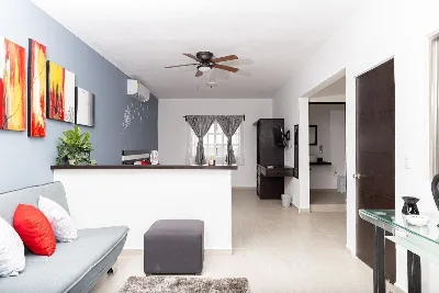Edificio de 4 Niveles Remodelado y Amueblado en Venta en Gran Santa Fe — foto 4