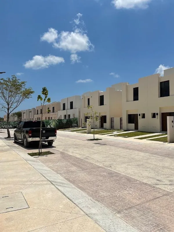 Casa Nueva de 2 Recámaras con Alberca y Casa Club en Kulkana